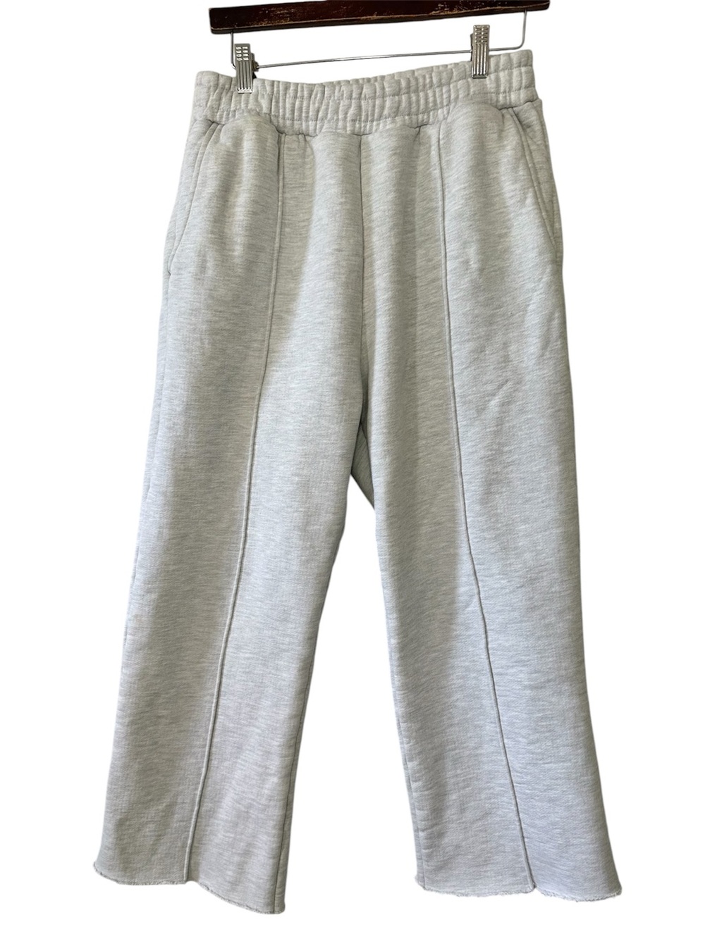 NO MAINTENANCE Men’s Heather Gray Straight Leg Raw Hem Sweatpants- Size 28